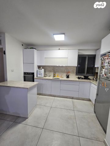 דירה, היסמין 111, קרית גת