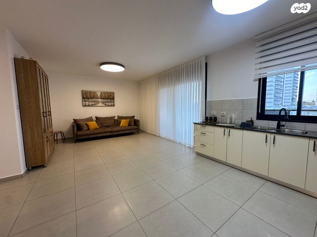 דירה, אריאל שרון, נווה שרון / שער העיר, נתיבות