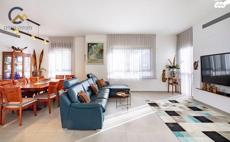 דירה, מתחם גרינברג, הוד השרון