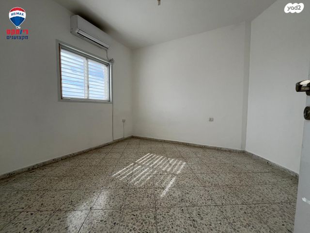 גג/ פנטהאוז, פרנק, הזיתים, חדרה