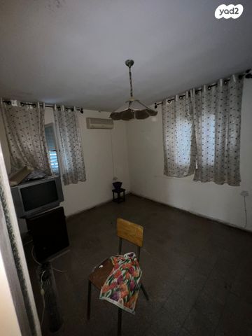 דירה, שיבת ציון, קרית אתא