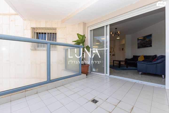 דירה, מרדכי גור, רמת פולג, נתניה