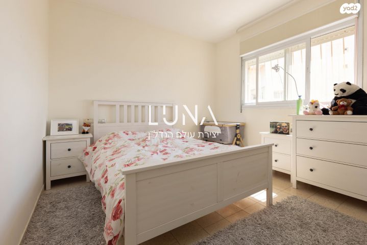 דירה, מרדכי גור, רמת פולג, נתניה