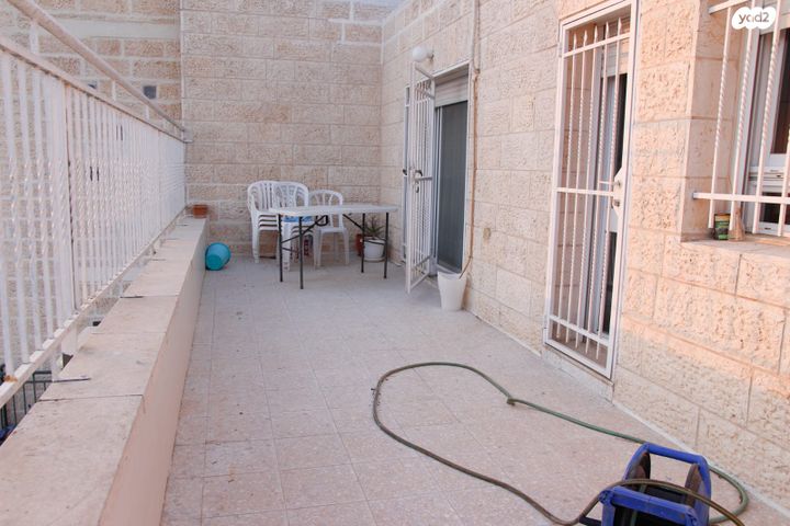 דירה, גרטרוד קראוס, גבעת משואה, ירושלים