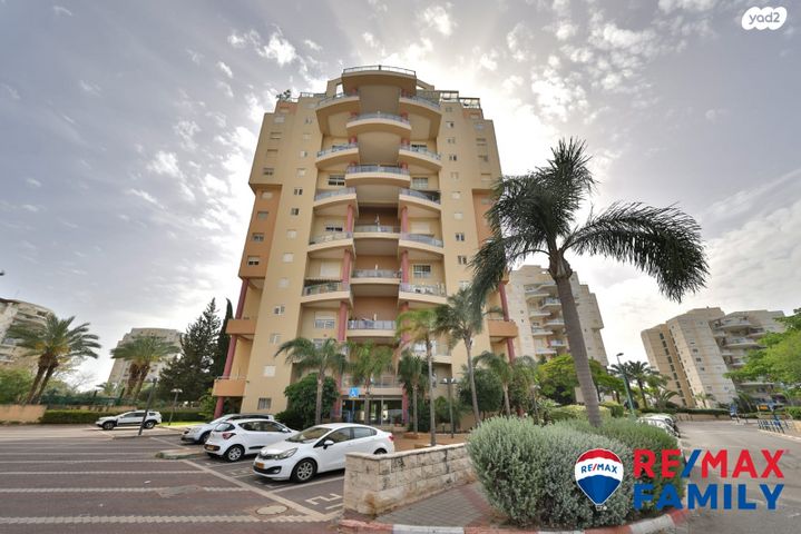 גג/ פנטהאוז, חבצלת 9, פסגות ים, קרית ים