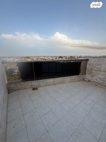 דירה, הנרקיסים, קרית מלאכי