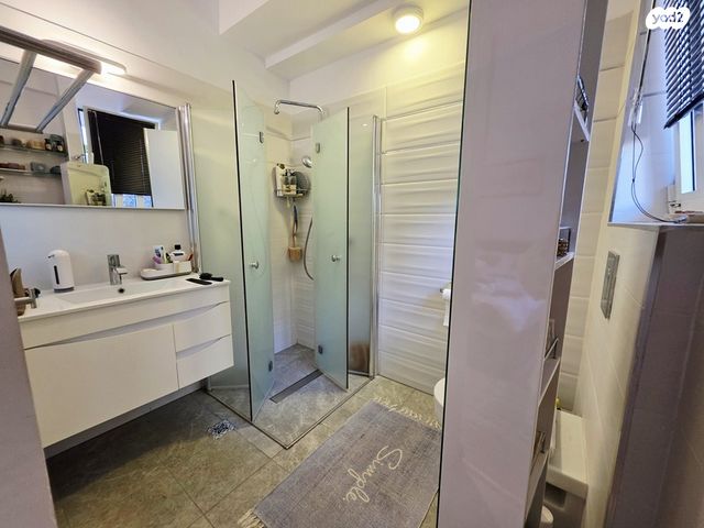 דירת גן, הדישון, מלחה, מנחת, ירושלים