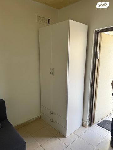 דירת גן, חבקוק, השומר, ראשון לציון