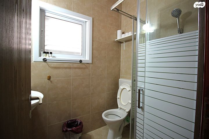 יחידת דיור, החפץ חיים, רמב"ם, ראשון לציון