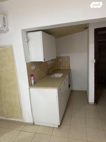 דירת גן, חבקוק, השומר, ראשון לציון