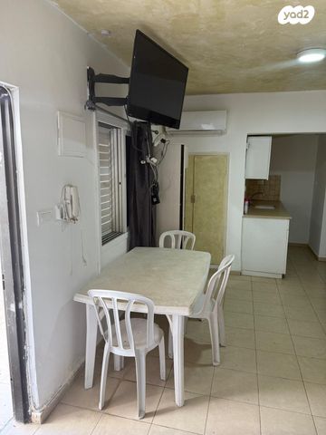 דירת גן, חבקוק, השומר, ראשון לציון