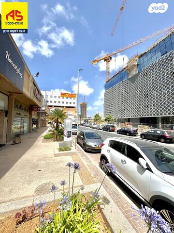 חנויות/ שטח מסחרי, גד מנלה, אזור תעשיה ספיר, נתניה