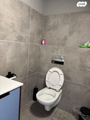 מבני תעשיה, שאר העיר, אופקים