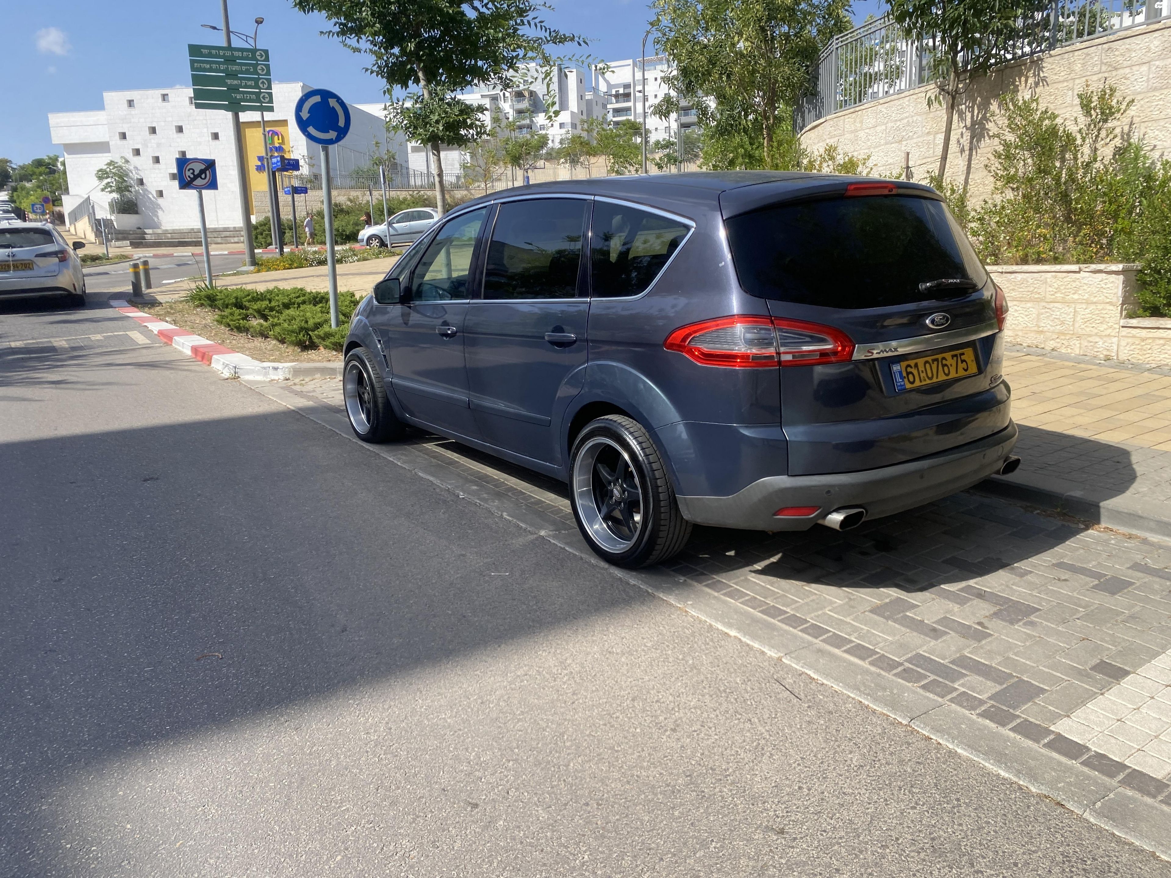 מודעת רכב פורד S-מקס
