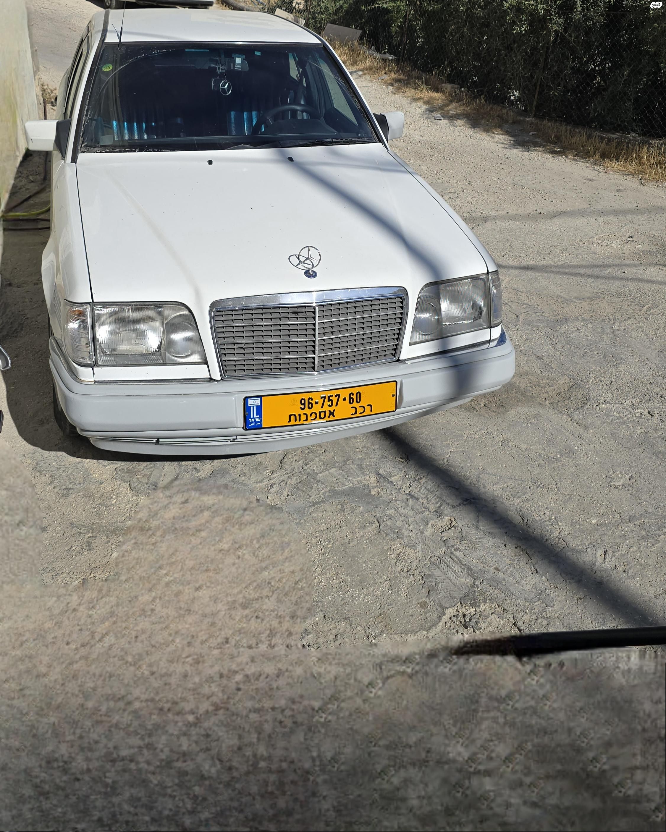 מודעת רכב מרצדס-בנץ E-class