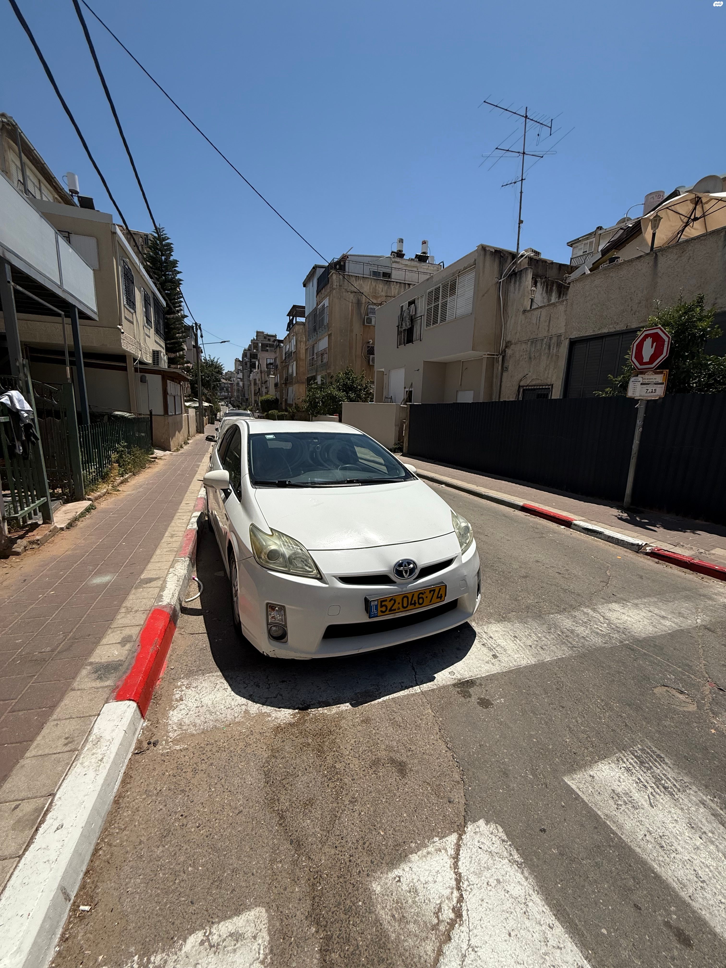 מודעת רכב טויוטה פריוס