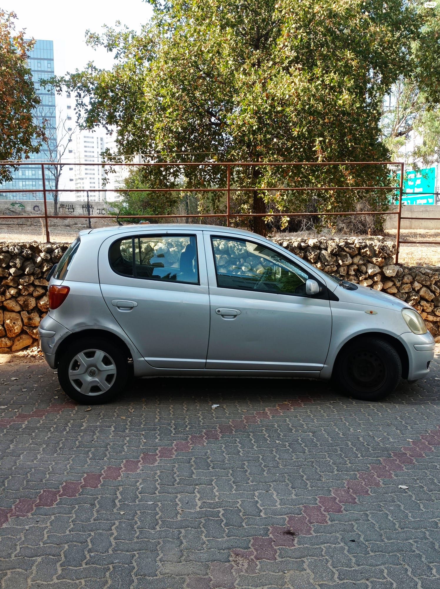 מודעת רכב טויוטה יאריס