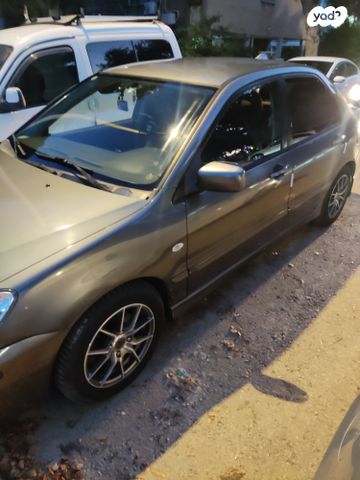 מיצובישי לנסר