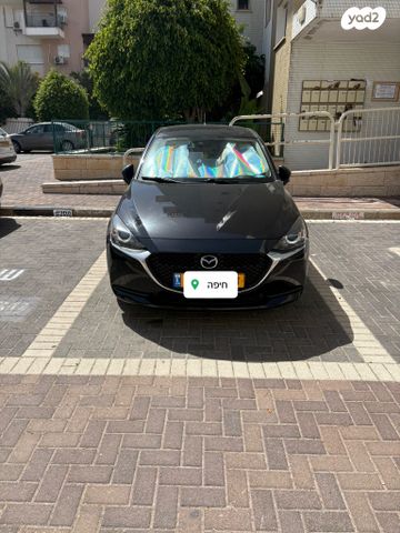 מודעת רכב מאזדה 2