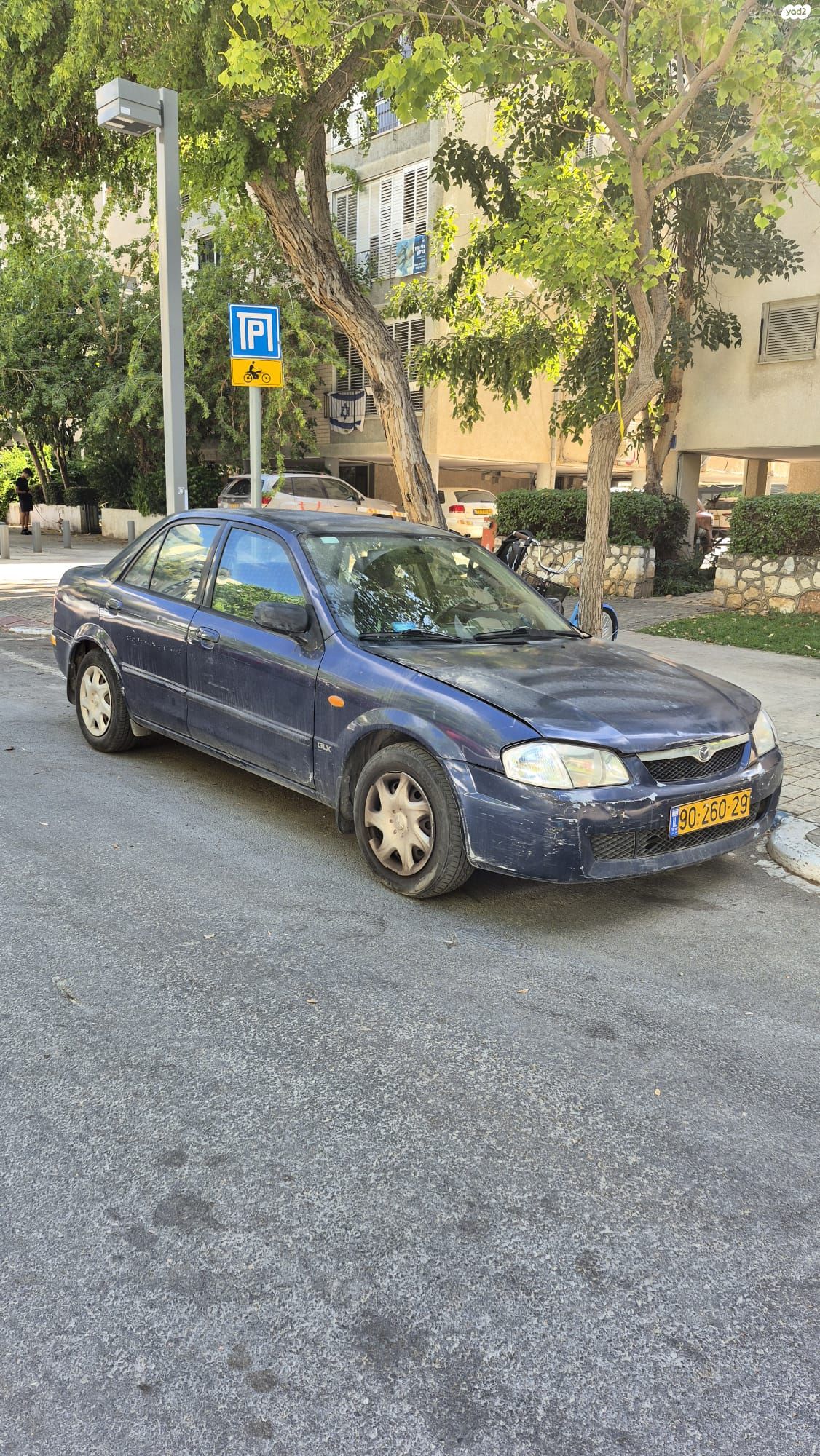 מודעת רכב מאזדה 323
