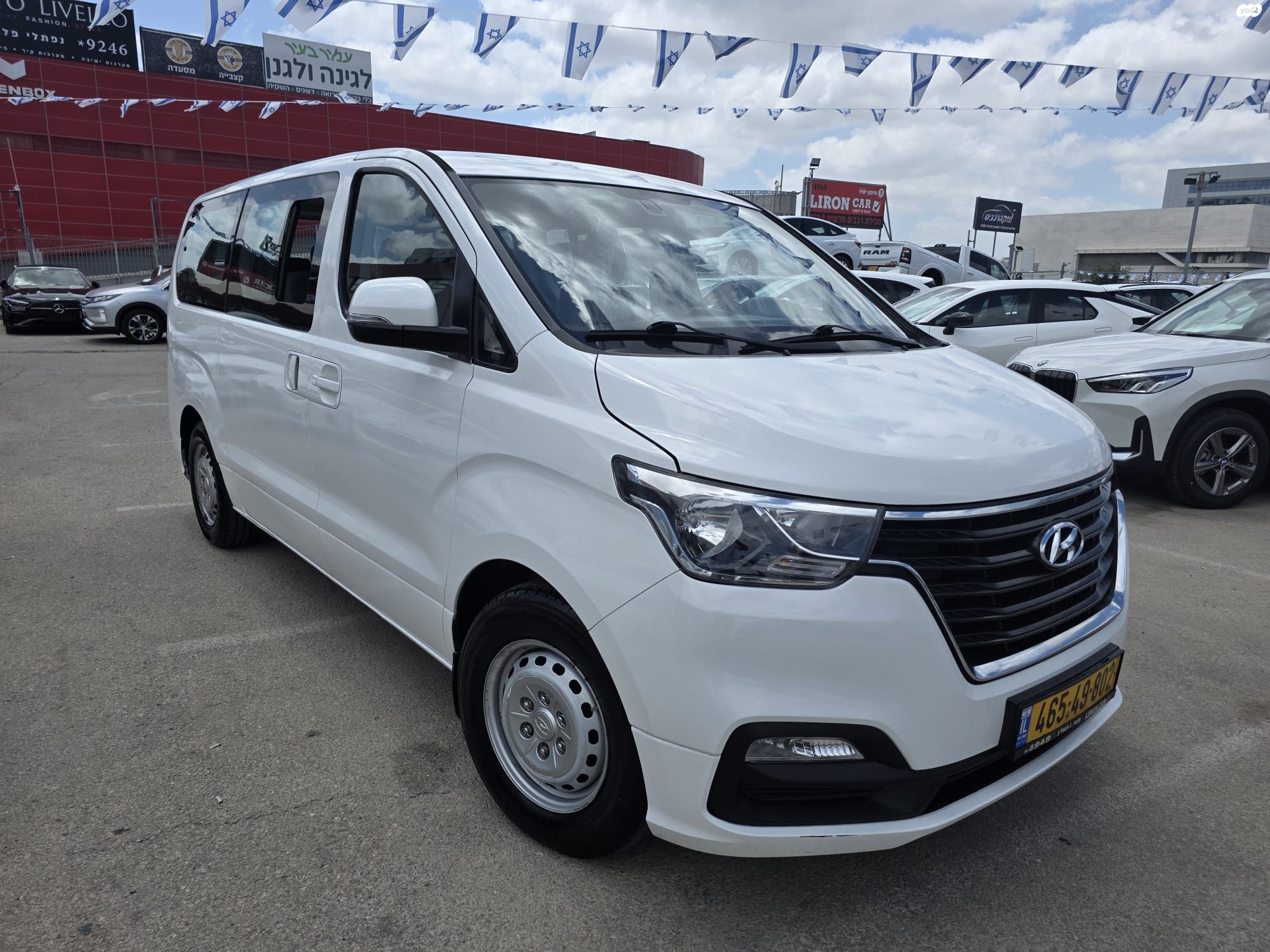 מודעת רכב יונדאי H-1 / i800