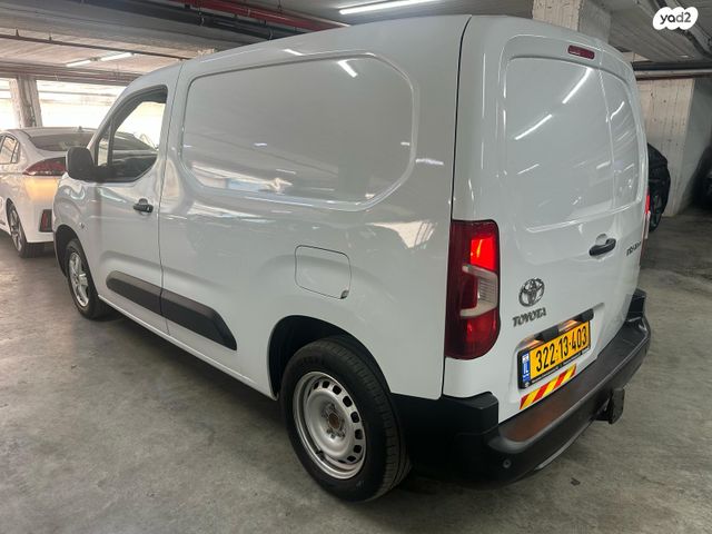 טויוטה פרואייס סיטי