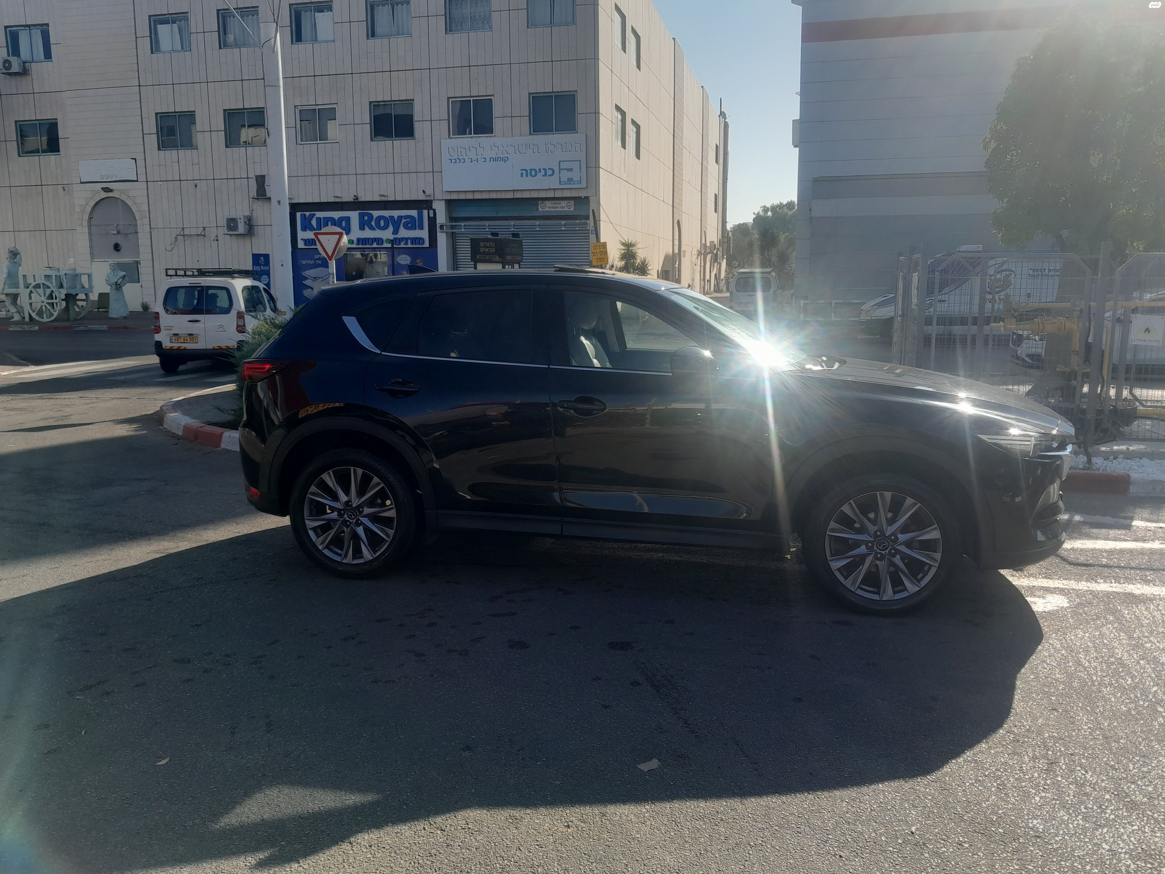מודעת רכב מאזדה CX-5