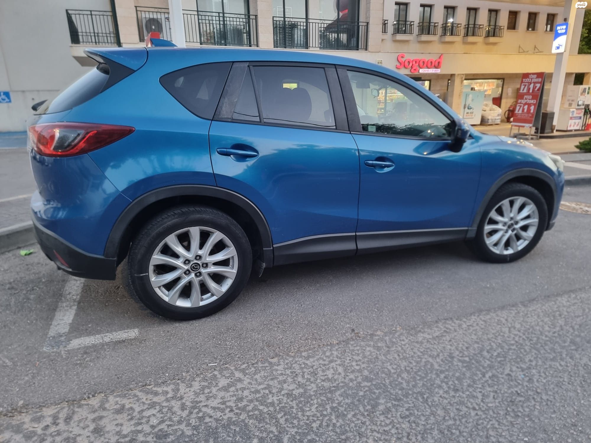מודעת רכב מאזדה CX-5