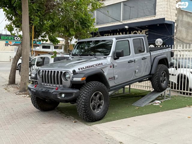 מודעת רכב ג'יפ גלדיאטור