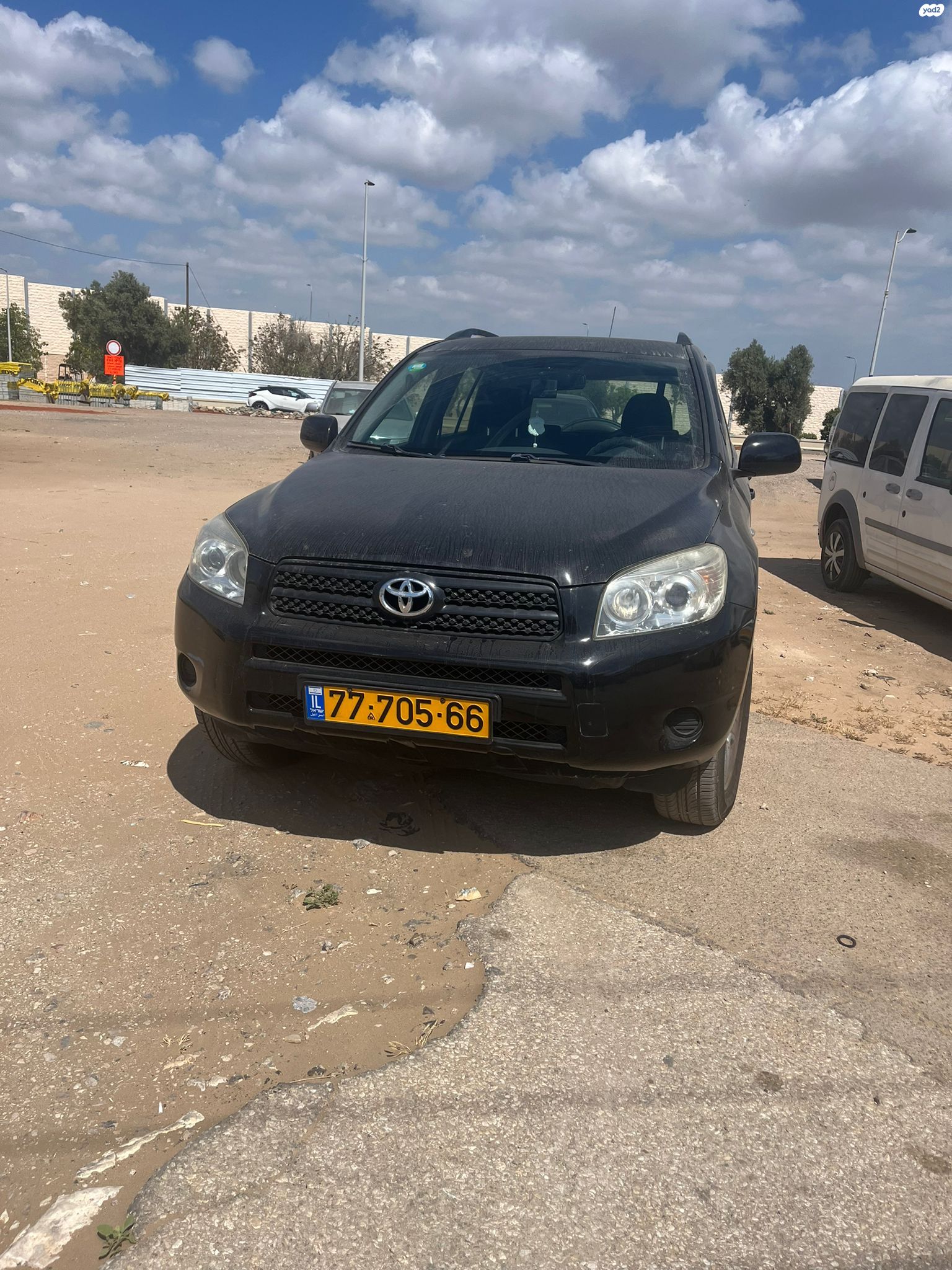 מודעת רכב טויוטה RAV4