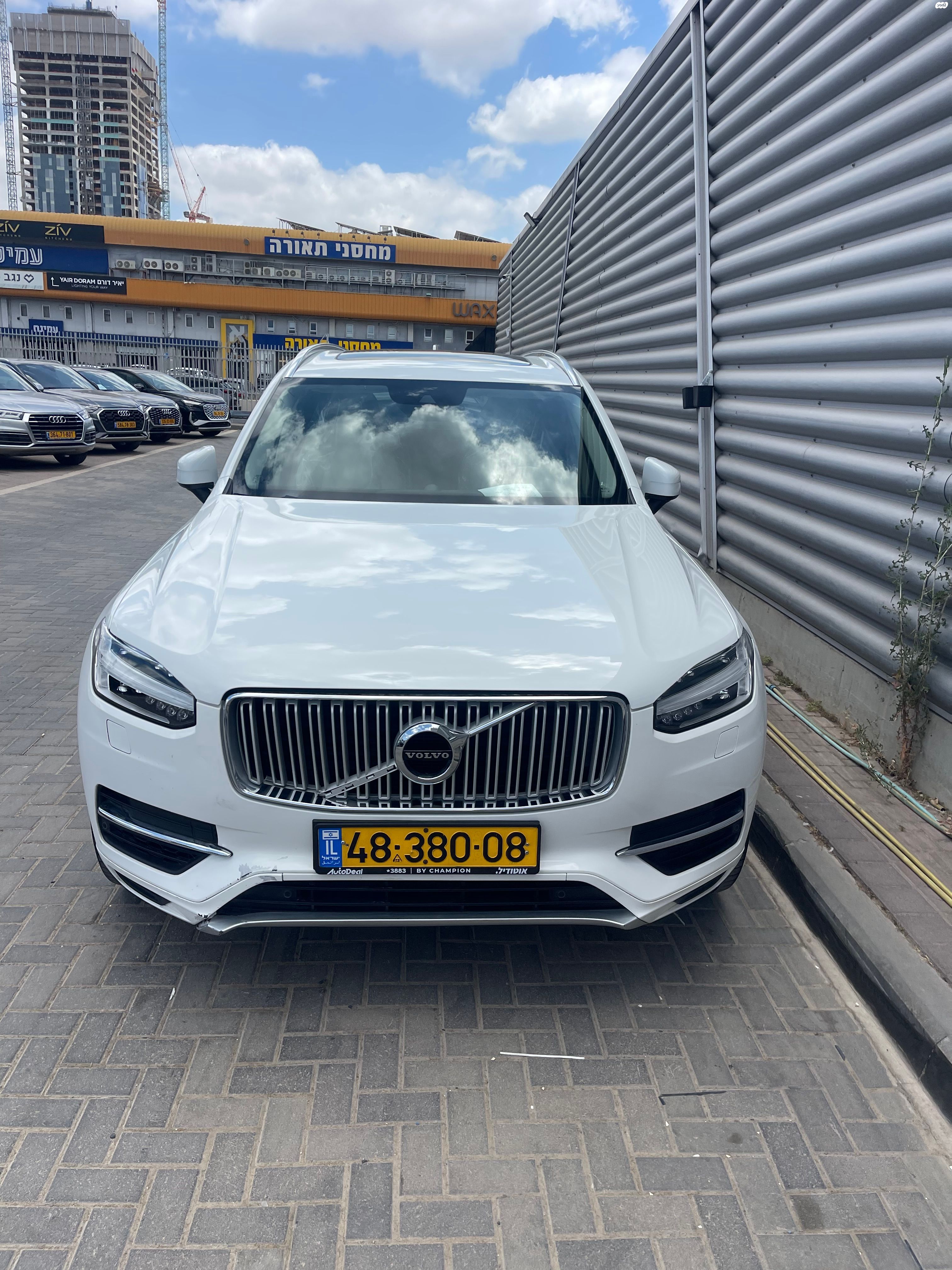 מודעת רכב וולוו XC90