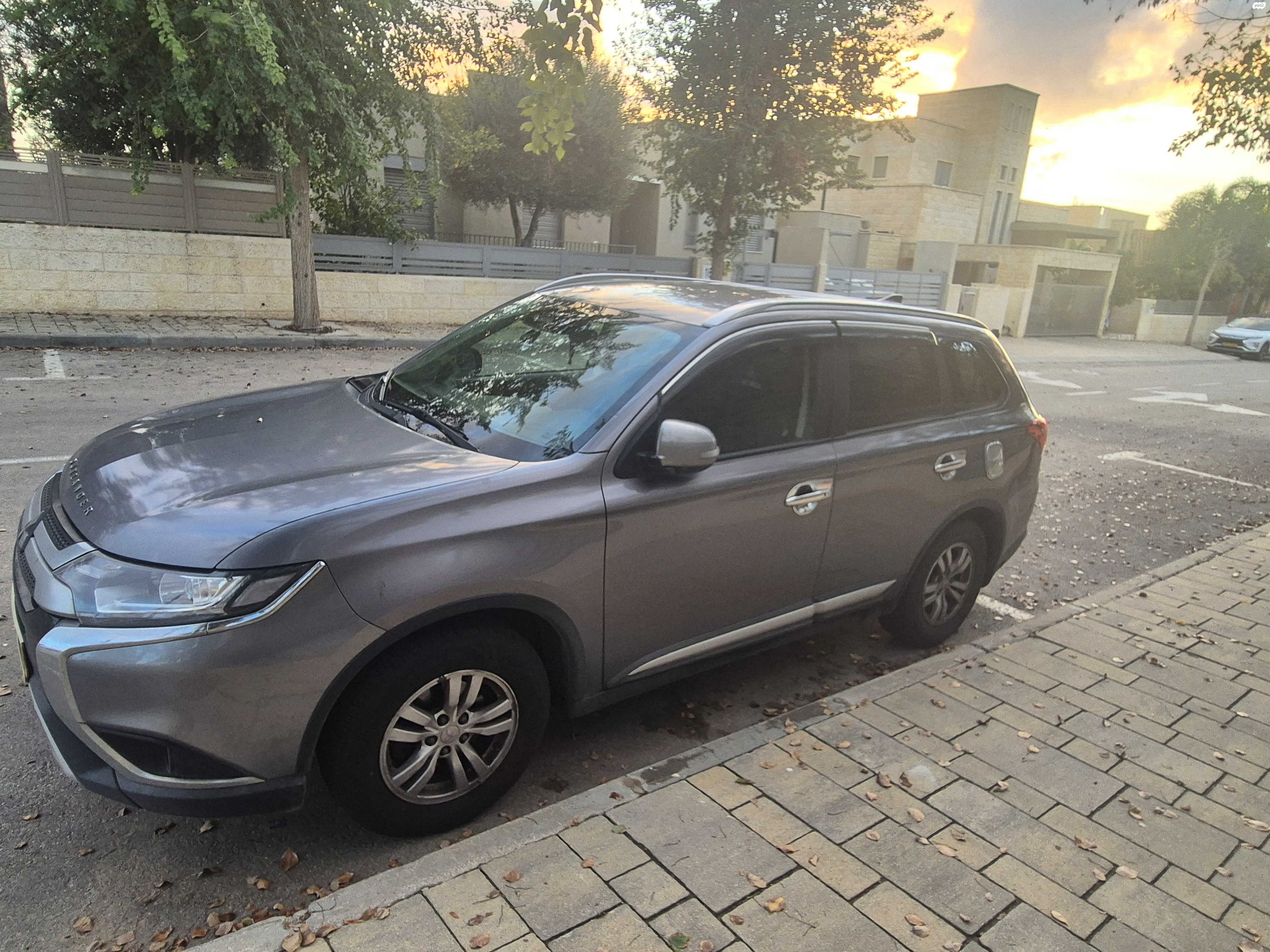 מודעת רכב מיצובישי אאוטלנדר
