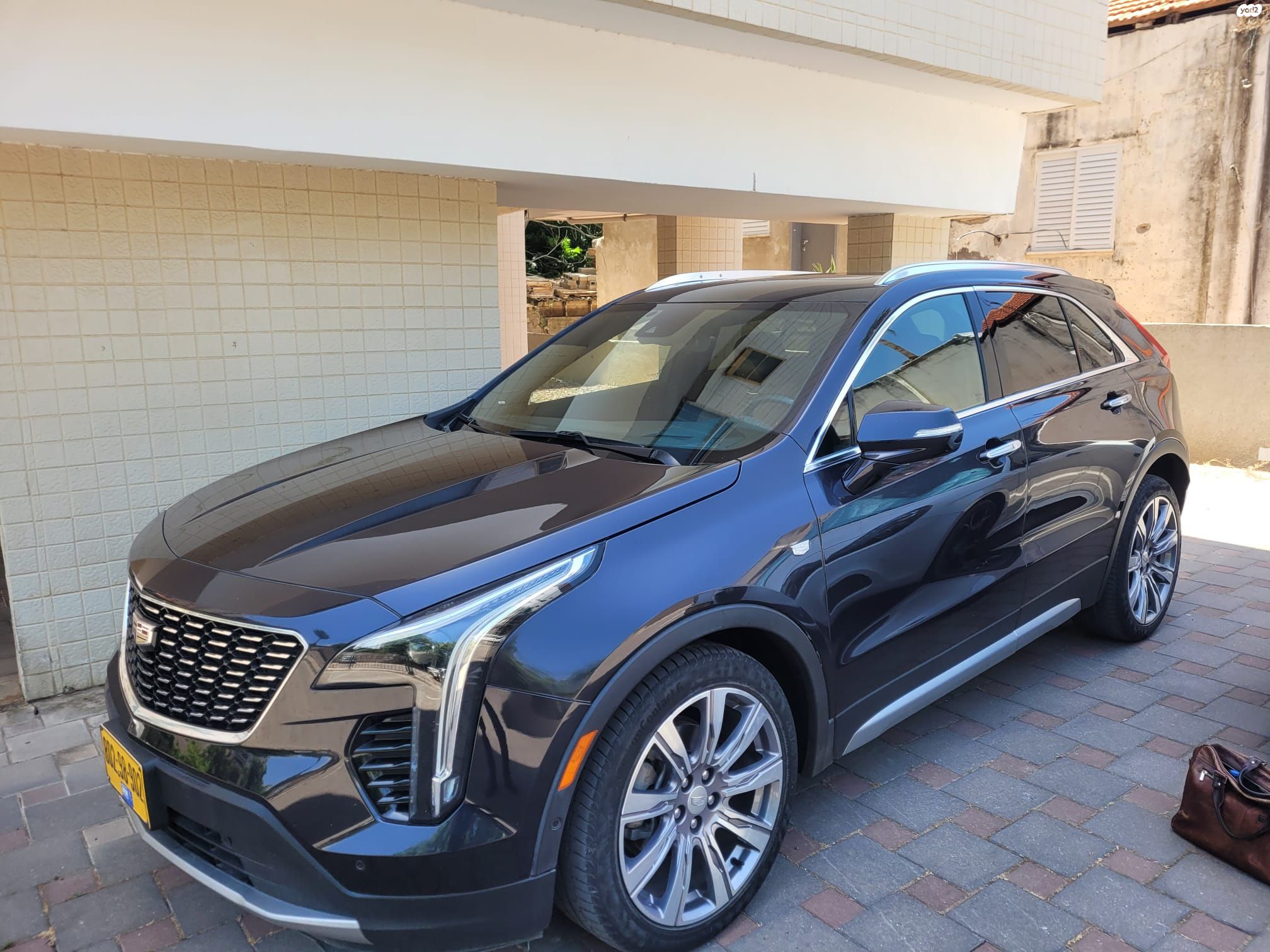 מודעת רכב קאדילק XT4