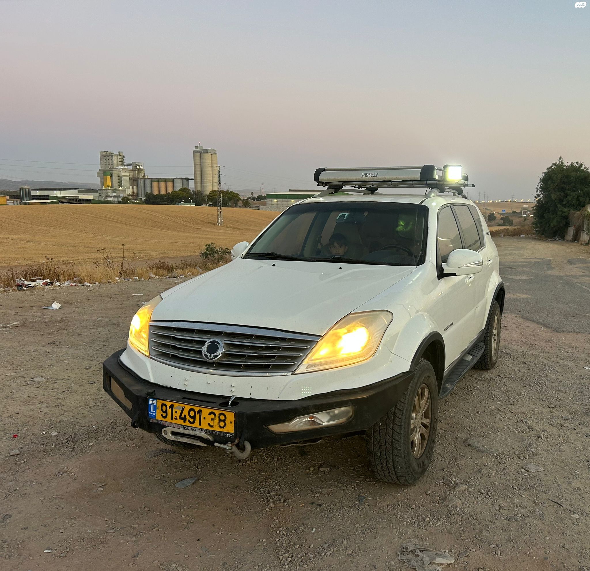 מודעת רכב סאנגיונג רקסטון