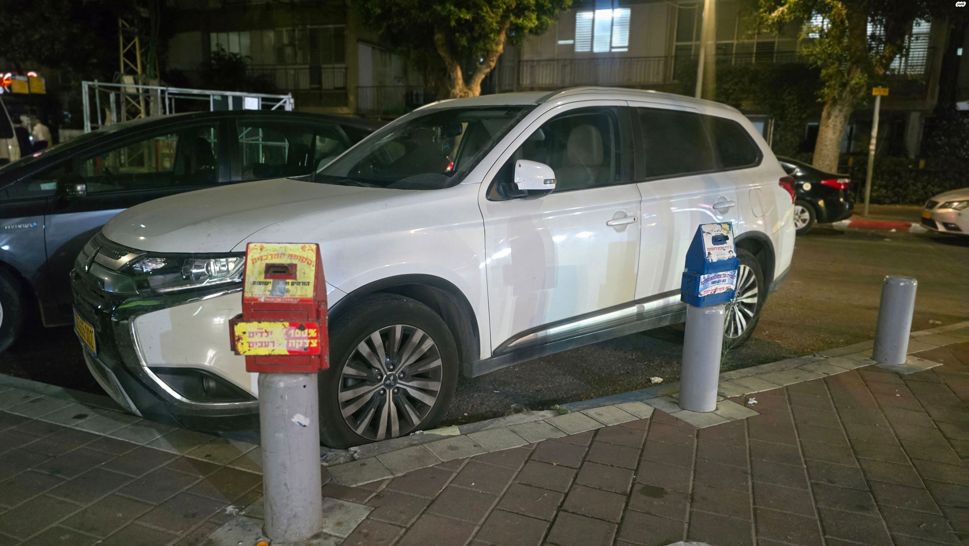 מודעת רכב מיצובישי אאוטלנדר