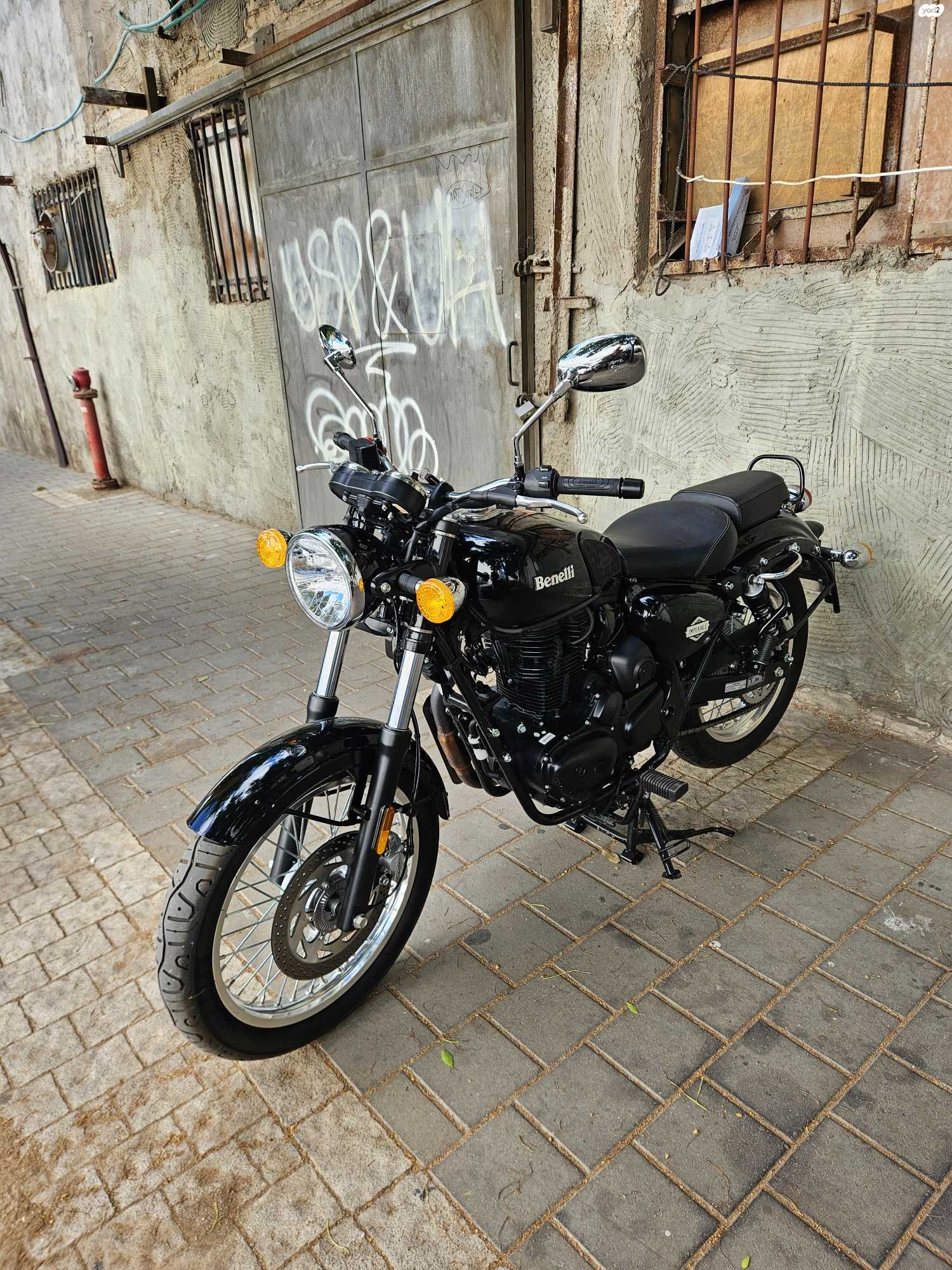 מודעת רכב בנלי IMPERIALE 400