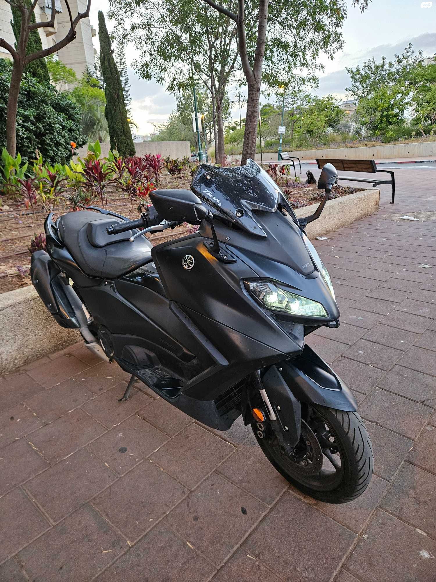 מודעת רכב ימאהה TMAX 560