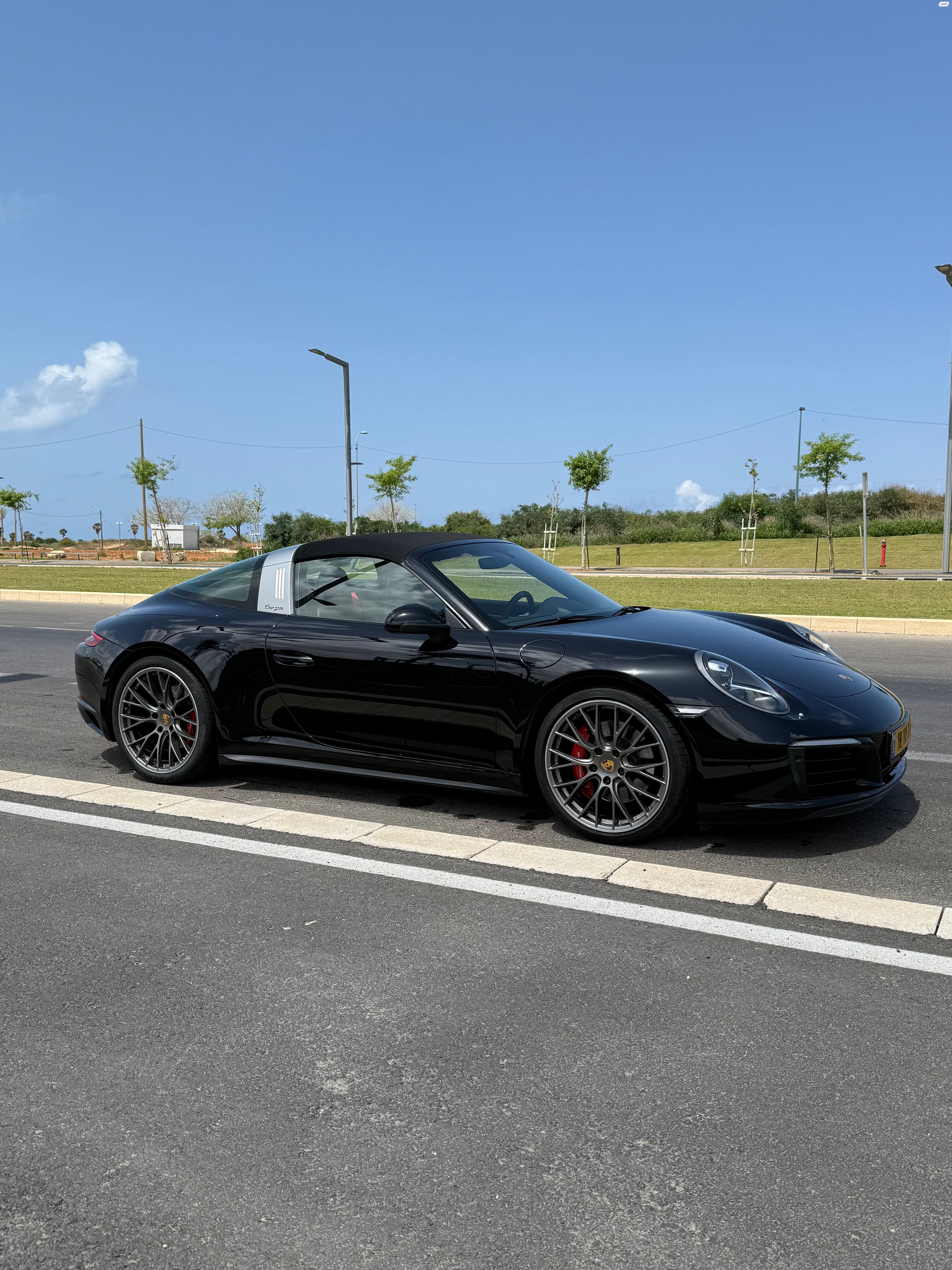 מודעת רכב פורשה 911