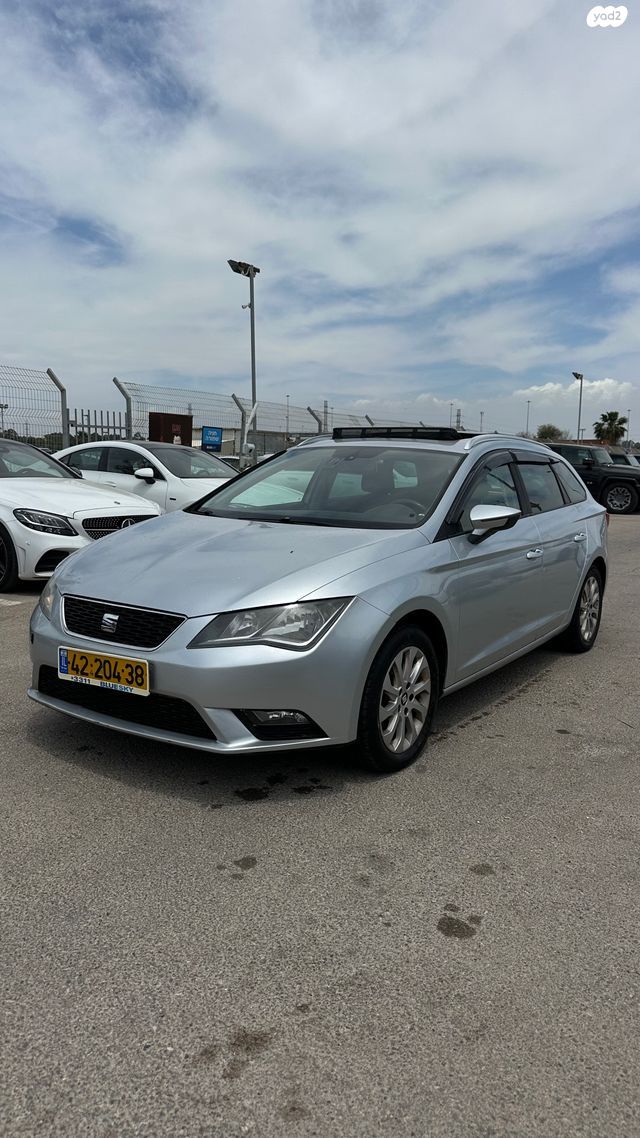 מודעת רכב סיאט לאון
