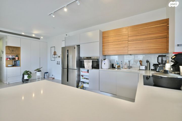 גג/ פנטהאוז, הזמיר, המרכז, קרית אונו