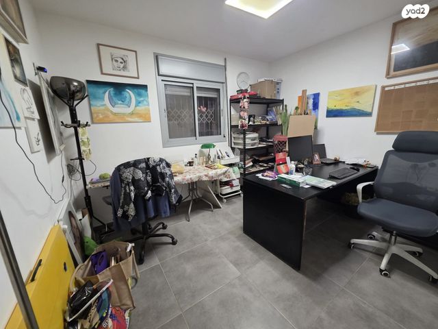 דירת גן, יהושפט, ערד