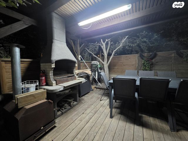 דירת גן, יהושפט, ערד