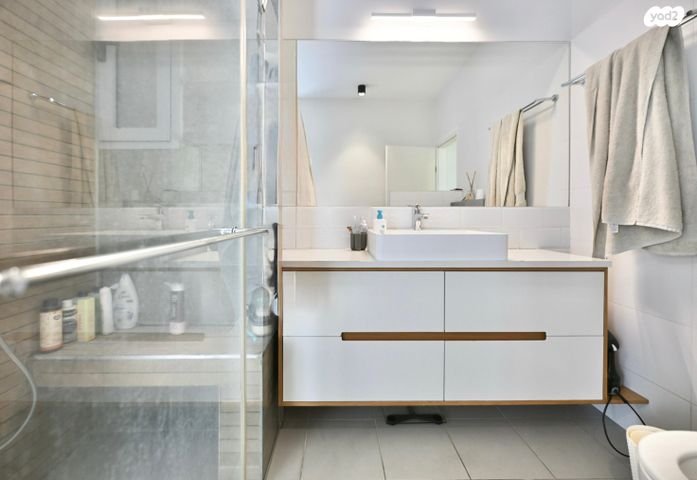 גג/ פנטהאוז, הזמיר, המרכז, קרית אונו