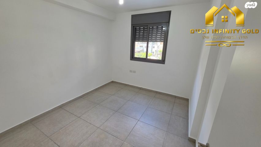 דירה, שוהם, אבני חן, חריש