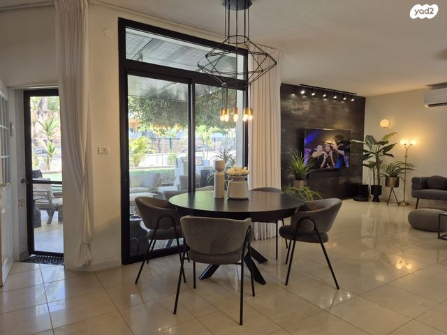 בית פרטי/ קוטג', מיתר / כרמית