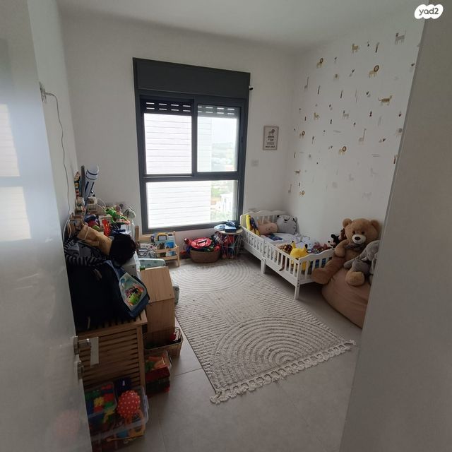 דירה, אשכולית, נווה פרדסים, פרדס חנה כרכור