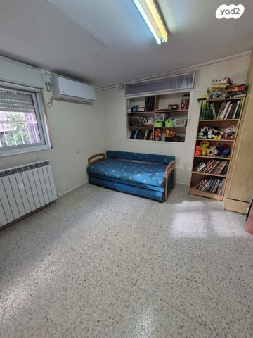 דירת גן, הל"ה 16, קטמון הישנה, ירושלים