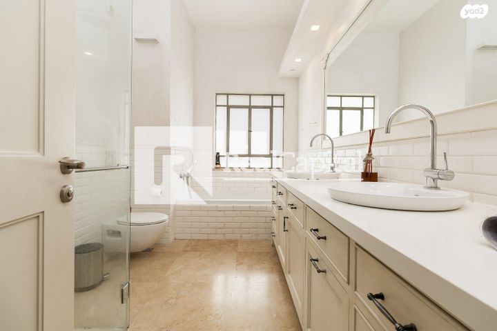 בית פרטי/ קוטג', נווה מגן, רמת השרון