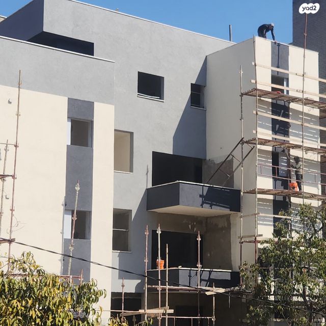 דירה, קריניצי, שכונת בן גוריון, מרכז העיר ג', רמת גן