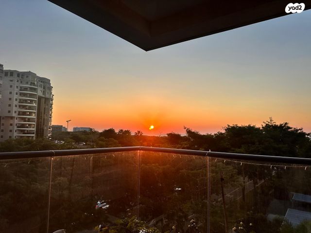 דירה, אליהו ברלין, אזורי חן, גימל החדשה, תל אביב יפו